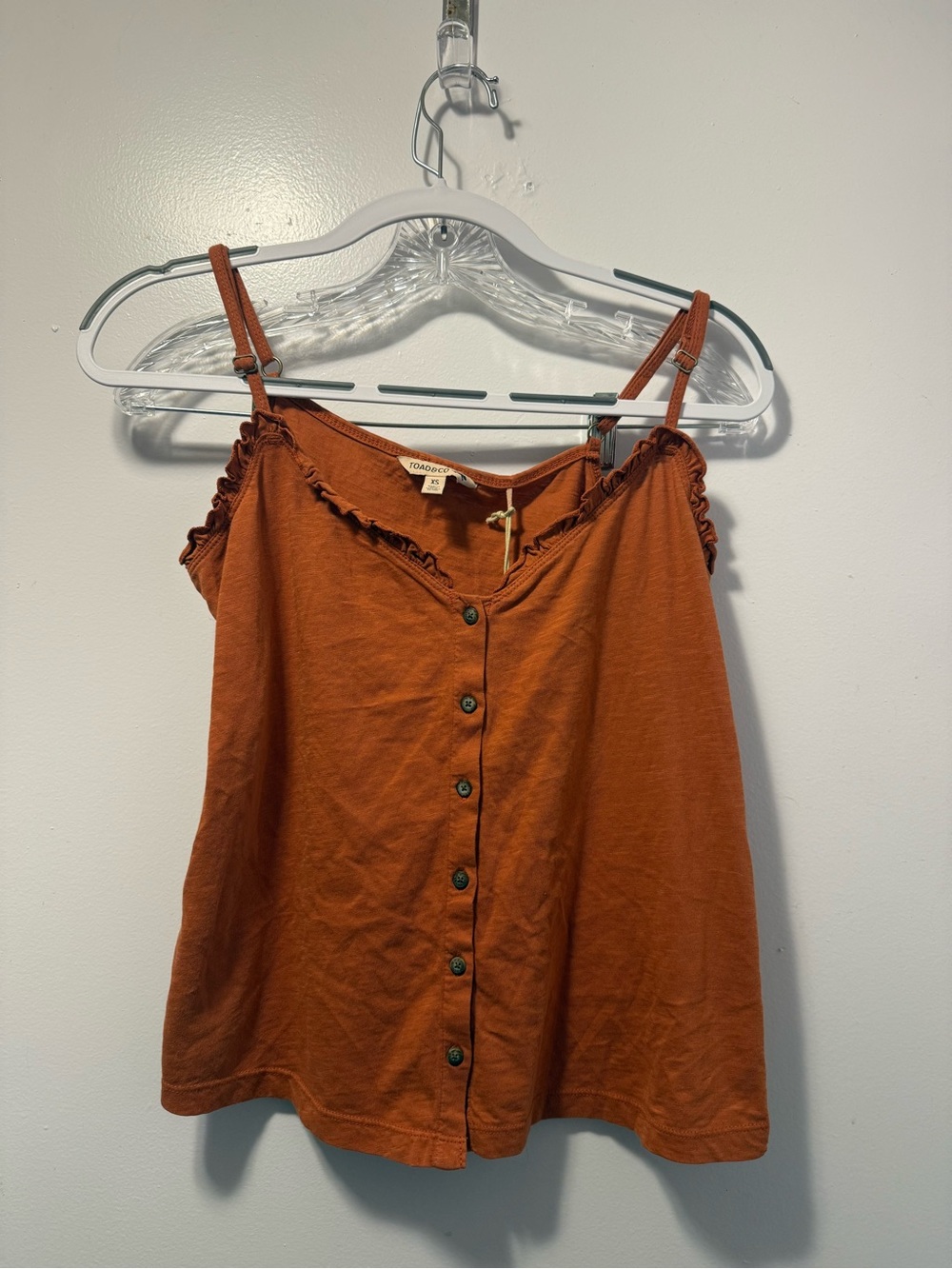 Toad & Co Women’s Rust Button-Front Ruffle Cami Top -